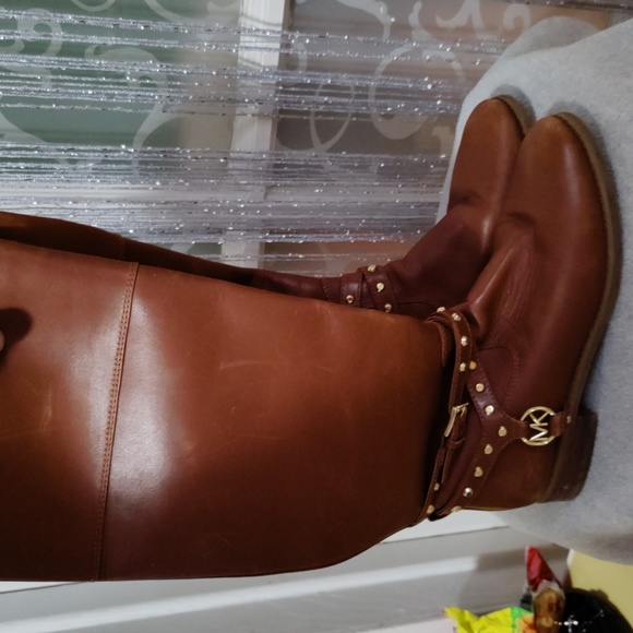 Michael Kors size 71/2 burnt orange brown color knee high. - Picture 2 of 5
